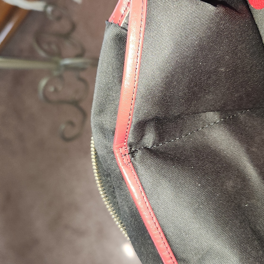 ILI red leather purse - Picture 11 of 11
